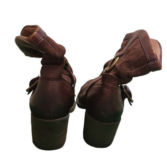 Lucky Brand Boots - Picture 9 of 16